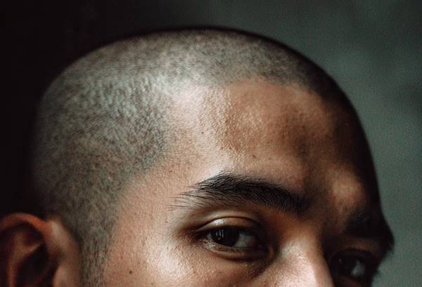 Apa Itu Gaya Rambut Buzz Cut dan Ciri Khasnya
