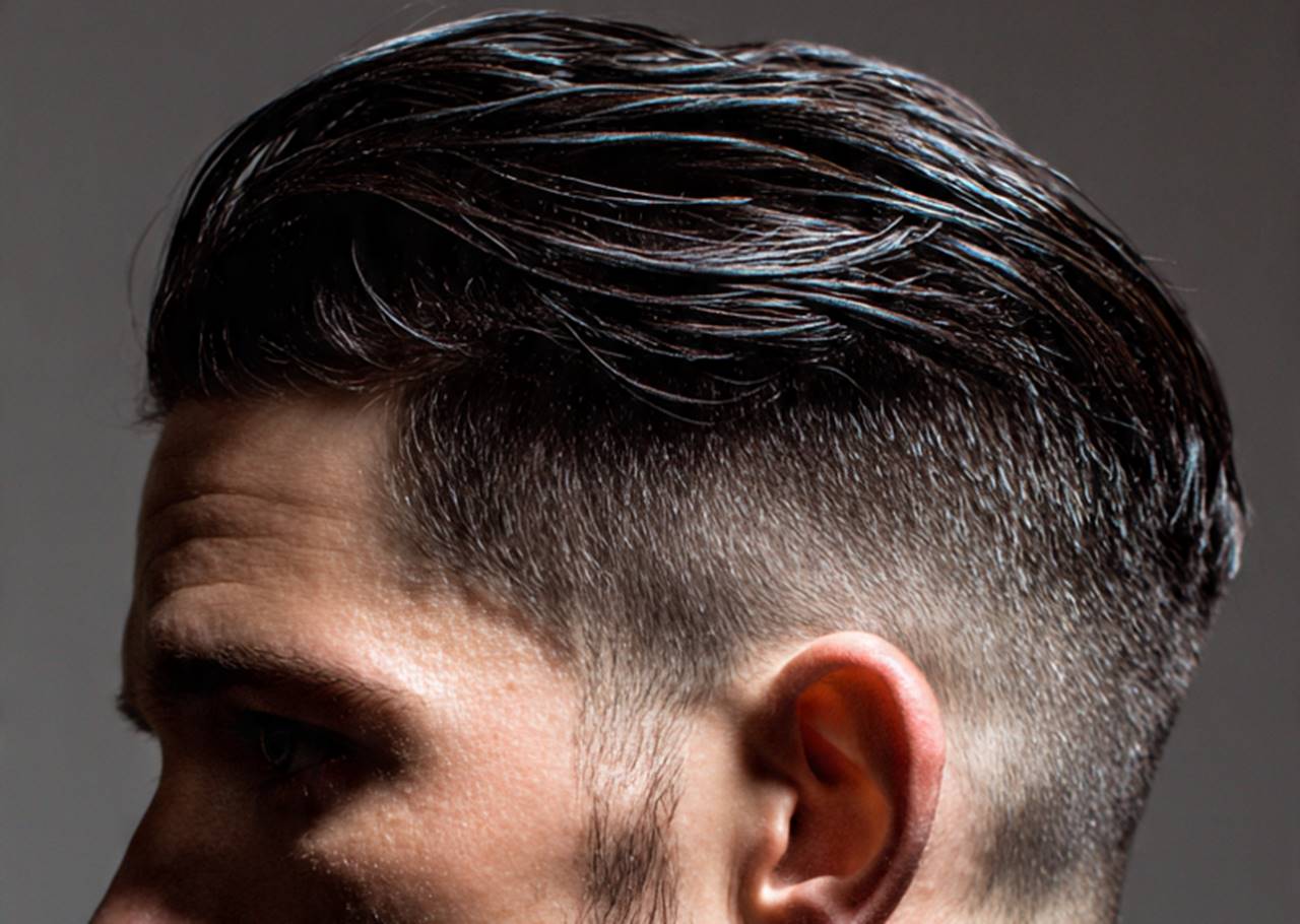 Apa Itu Gaya Rambut Slicked Back dan Cirinya