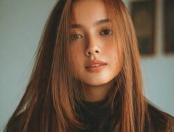 Apa Itu Gaya Rambut Long Straight Hair dan Ciri Khasnya?
